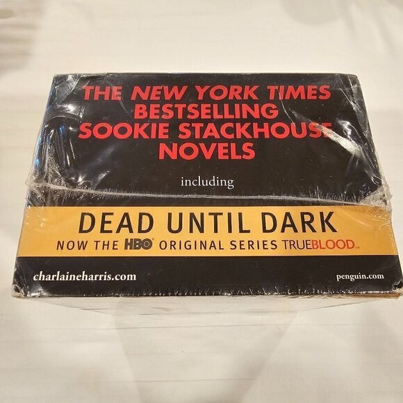 Charlaine Harris Box Set Of 7 Sookie Stackhouse Novels HBO's True Blood - Picture 4 of 9